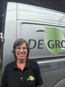WhatsApp met Manon van De Groot Achterveld